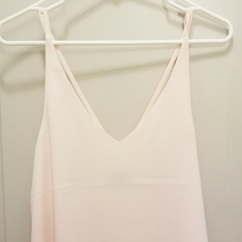 Deep V-neck top in blush/baby pink